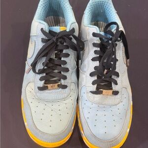Light Blue Athletic Sneakers with Yellow Accents - Men